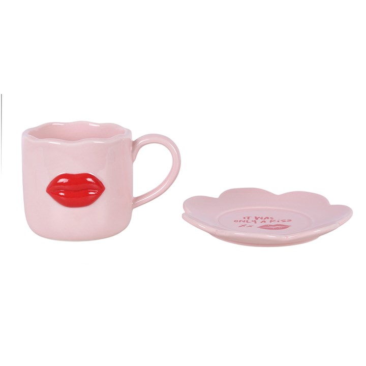 It Was Only a Kiss Scalloped Lip Mug and Saucer